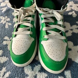 Jordan Kids Sneakers in Green and White